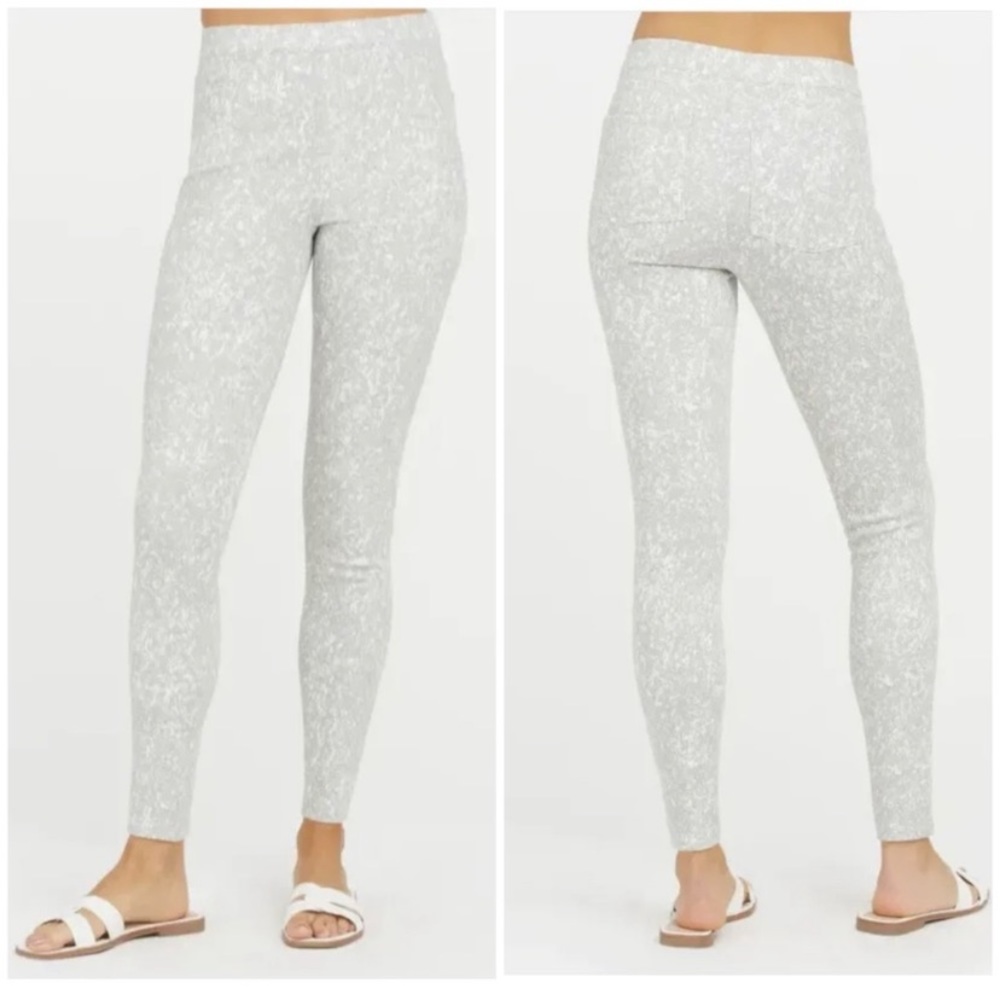 SPANX Gray Patterned Leggings